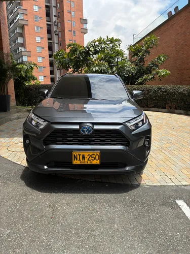 Toyota RAV4 2.5 Xle Hev 4X4