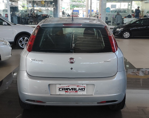 Fiat Punto 1.8 16v Essence Flex Dualogic 5p