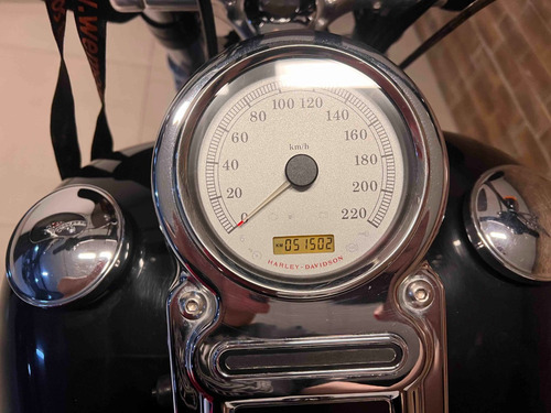 Harley Davidson Dyna Super Glide Custom 2011