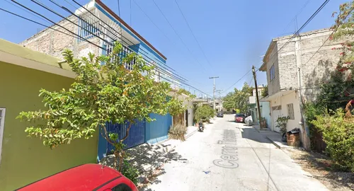 Casa En Venta ¡remate Bancario! -cerro Tlacotepec, Los Insurgentes, Iguala De La Independencia, Guerrero. -jmjc10
