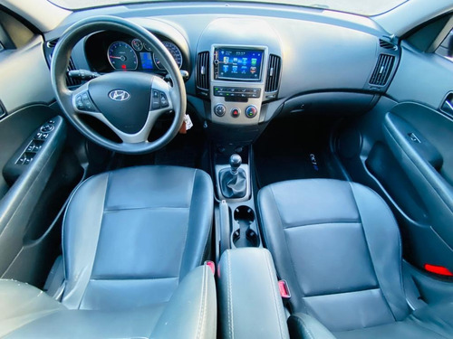 Imagem 10 de 13 de Hyundai I30 2012 2.0 Gls 5p