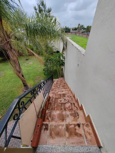 Casa En Venta En Frac. Hacienda Santa Fe, Leon, Gto. Justo Al Lado De La Universidad Iberoamericana