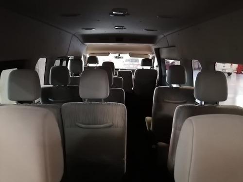 Imagen 6 de 15 de Nissan Urvan 2018 2.5 15 Pas Ampliapack Seg Die Mt