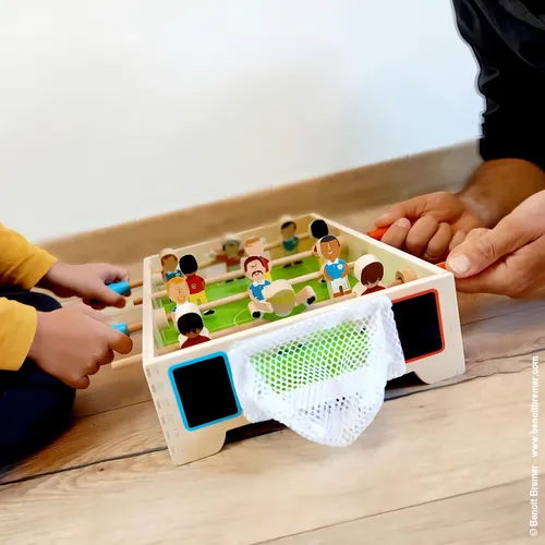 Juego de acción - Janod - Minifutbolín de madera - Mapeado