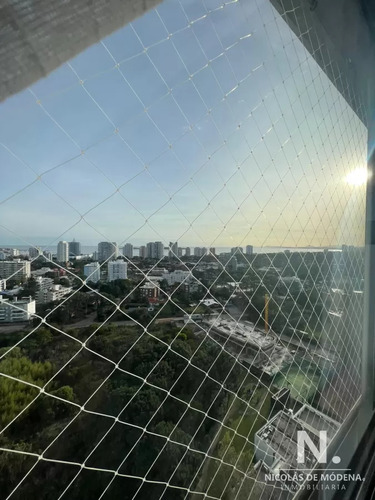 Apartamento De 2 Dormitorios En Roosevelt - Punta Del Este