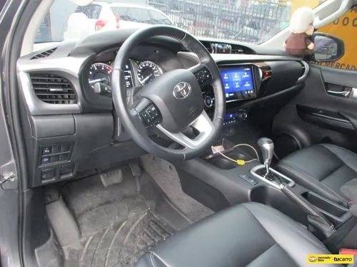 Toyota Hilux 4x4 2.4 At Aa