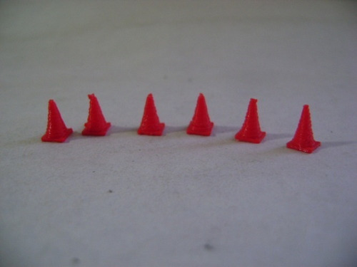 Imagen 2 de 10 de Nico 6 Conos De Seguridad Vial Miniature World H0 (mnw 78)