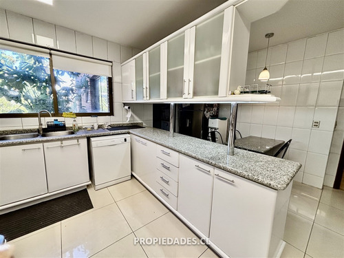 Departamento En Venta De 4 Dorm. En Las Condes