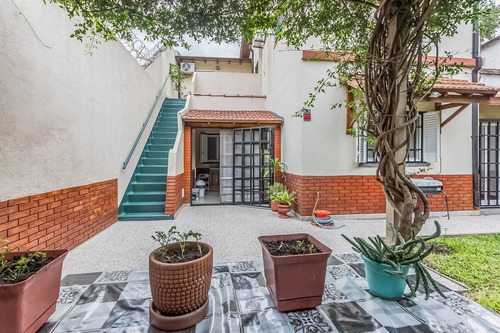 Casa Dúplex De 7 Ambientes En Venta Apto Credito