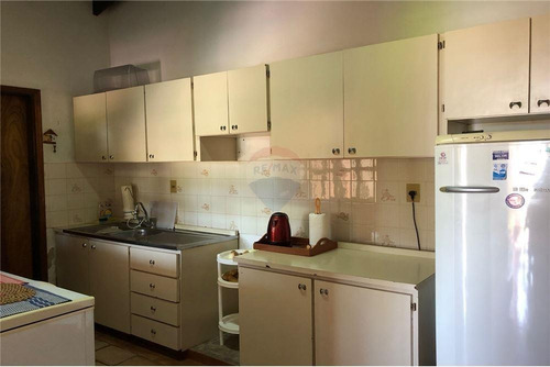 Imagen 5 de 15 de Vendo Casa Sobre Avenida, Frente Al Sambódromo: 4 Habitaciones Y 3 Baños