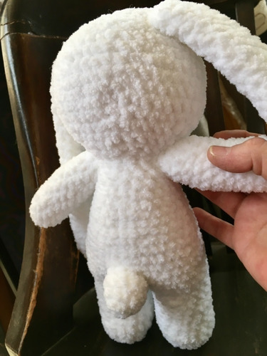 Amigurumi Conejo Blanco Orejas Largas Tejido A Mano