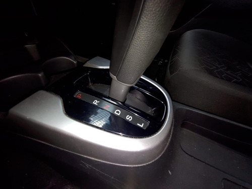 Imagem 9 de 10 de Honda Fit 1.5 16v Lx Cvt (flex)
