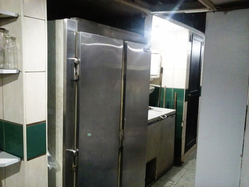 Imagen 8 de 12 de Vendemos O Alquilamos Tasca Restaurant / En El Llanito.