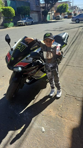 Kawasaki Zx6r
