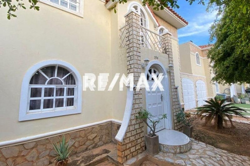 Imagen 1 de 13 de Townhouse En Venta Villa Costa Rosmini I Mdm 169916