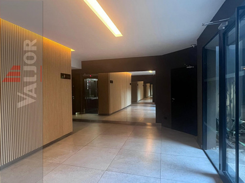 Departamento De 3 Ambientes Con Balcón En Alquiler