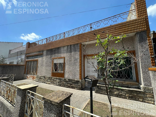 Casa En Villa Luzuriaga