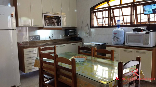 Imagem 8 de 21 de Casa Em Itaipuaçu Com 4 Quartos, Piscina E Churrasqueira - 448