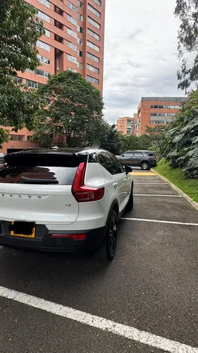 Volvo XC40 2.0 T5 Awd R-design