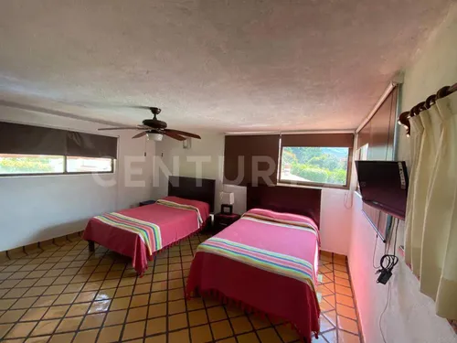 Residencia En Venta, Colonia Huertas Del Llano, Jiutepec, Morelos