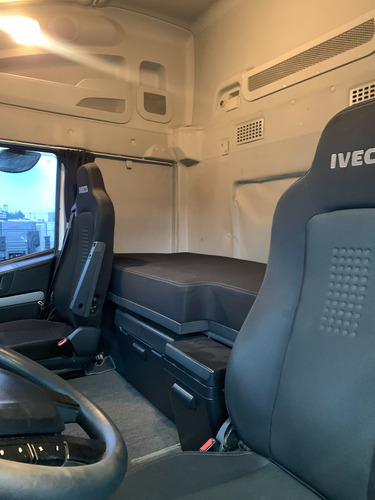 Caminhão Iveco Stralis Hi-road 600s44t 6x2