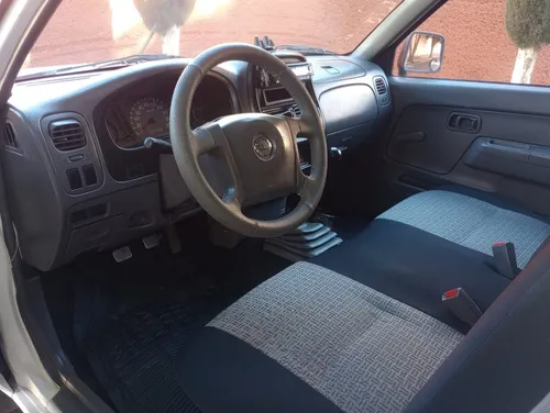 Nissan NP300 2.4 Chasis Dh Mt