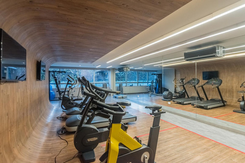 Venta Tres Ambientes. Balcon Al Frente. Luminoso. Seguridad 24hs. Amenities. Cochera. Liberateur