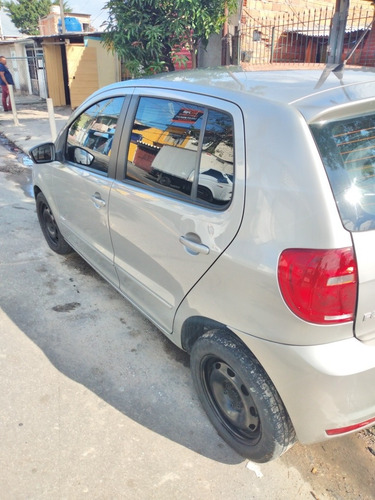Volkswagen Fox 2014 1.0 12v Bluemotion Trend Total Flex 5p