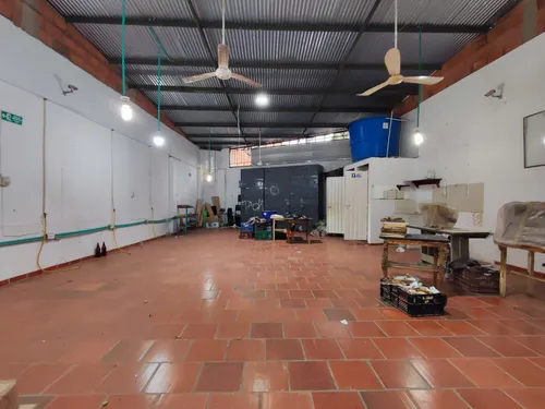 Bodega En Venta En El Contento. Cod V28256