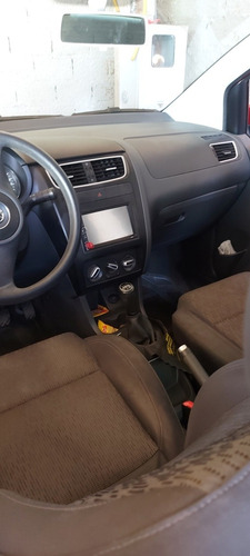 Imagem 7 de 7 de Volkswagen Fox 2013 1.6 Vht Trend Total Flex 5p
