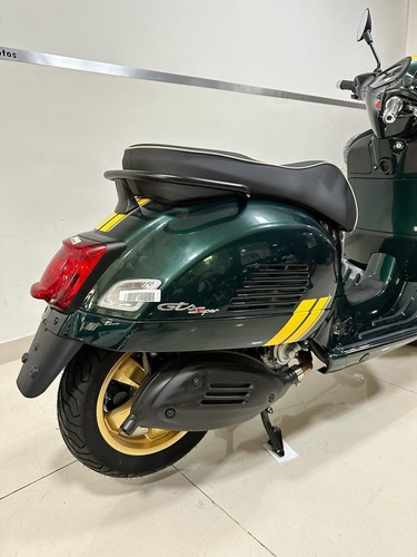 Imagen 5 de 15 de Vespa Super Racing Sixties 300 Scooter Retro Bbva Tasa 0 %