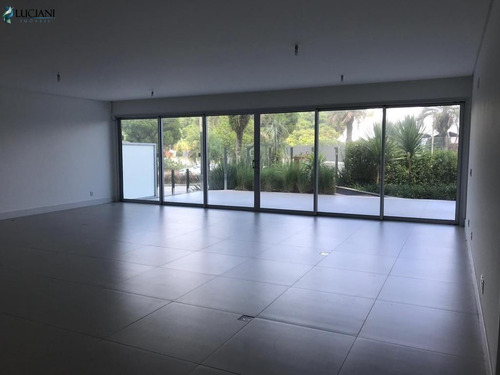 Imagem 9 de 16 de Magnífico Apartamento Com 03 Suítes Em Jurerê Florianópolis! - Ap03755 - 69376106
