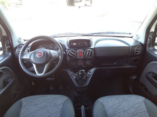 Imagem 4 de 7 de Fiat Doblo 1.8 Mpi Essence 7l 16v Flex 4p Manual