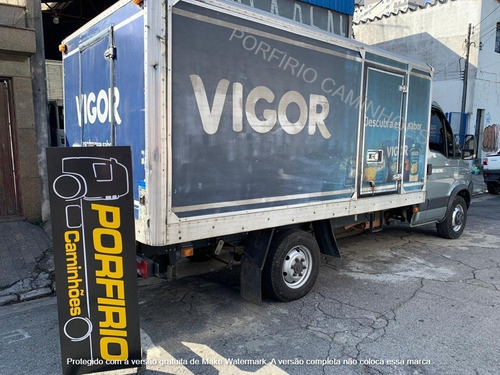 Imagem 9 de 9 de Bau P/ Iveco