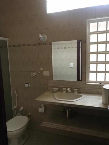 Casa Com 3 Banheiros 3 Suítes , Garagem2 Carros E 1caminhote