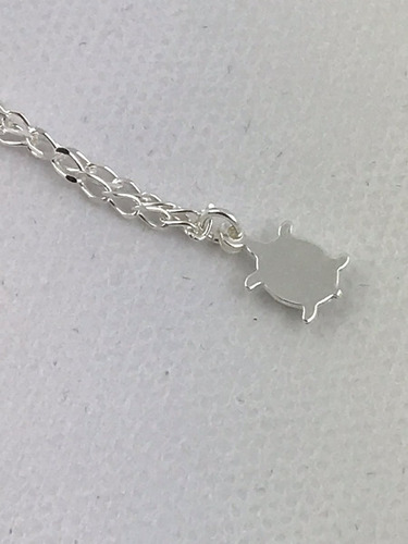 Imagem 4 de 6 de Tornozeleira Pingente Tartaruga 24 Cm Prata 925 Cx Veludo