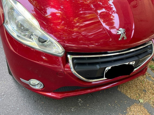 Imagen 8 de 12 de Peugeot 208 2014 1.6 Feline Pack Cuir