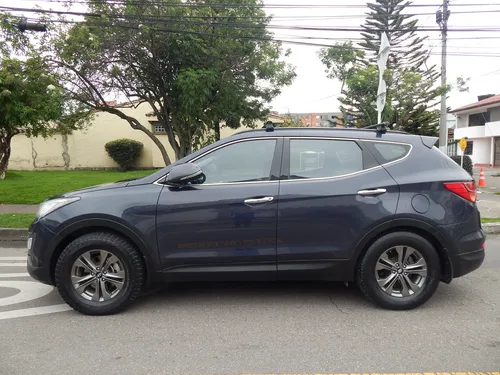 Hyundai Santa Fe 2.4 MT 4X2