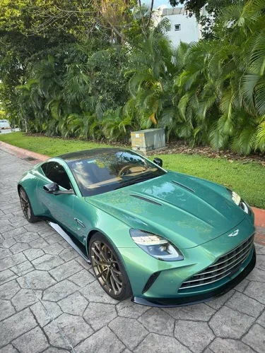 Aston Martín Vantage