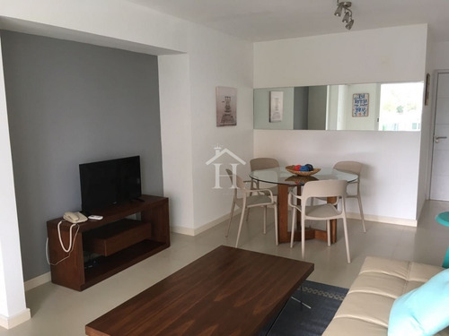 Se Vende Apartamento En Edificio Botavara- Ref: 217