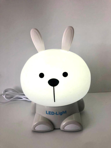 Lámpara Quitamiedos Infantil Forma De Conejo Recargable Color de la estructura Blanco Color de la pantalla Blanco 110V