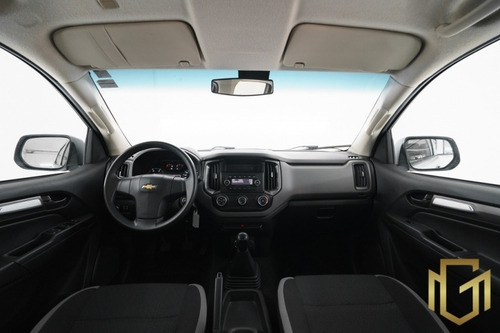 Imagem 3 de 15 de Chevrolet S10 Ls Cd 2.8 Tdi 2018 Prata