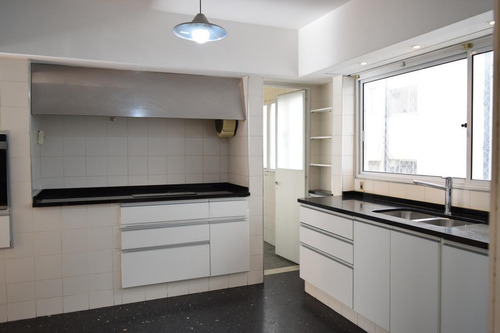 Alquiler Apartamento Pocitos 4 Dormitorios Rambla Servicio