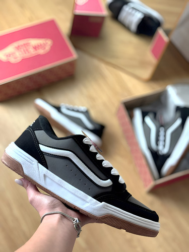 Zapatillas Vans Hylane Nineties Negra Gris Unisex Importada