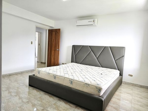 Amplio Apartamento En Los Naranjos Del Cafetal