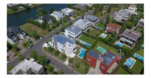 Casa En Venta En Los Alisos, Nordelta, Tigre!