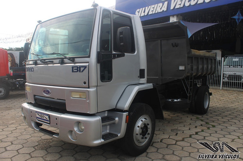 Ford Cargo 1317 - Ano: 2010 - Caçamba