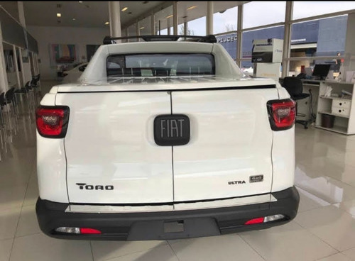 Imagen 13 de 16 de Fiat Toro Ultra 4x4 R