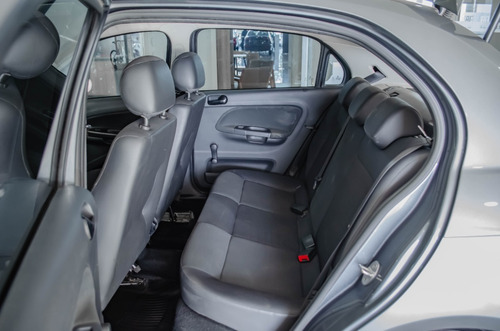 Imagen 11 de 25 de Volkswagen Gol Trend 2021