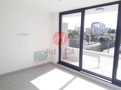 Departamento En Arriendo De 1 Dorm. En Temuco